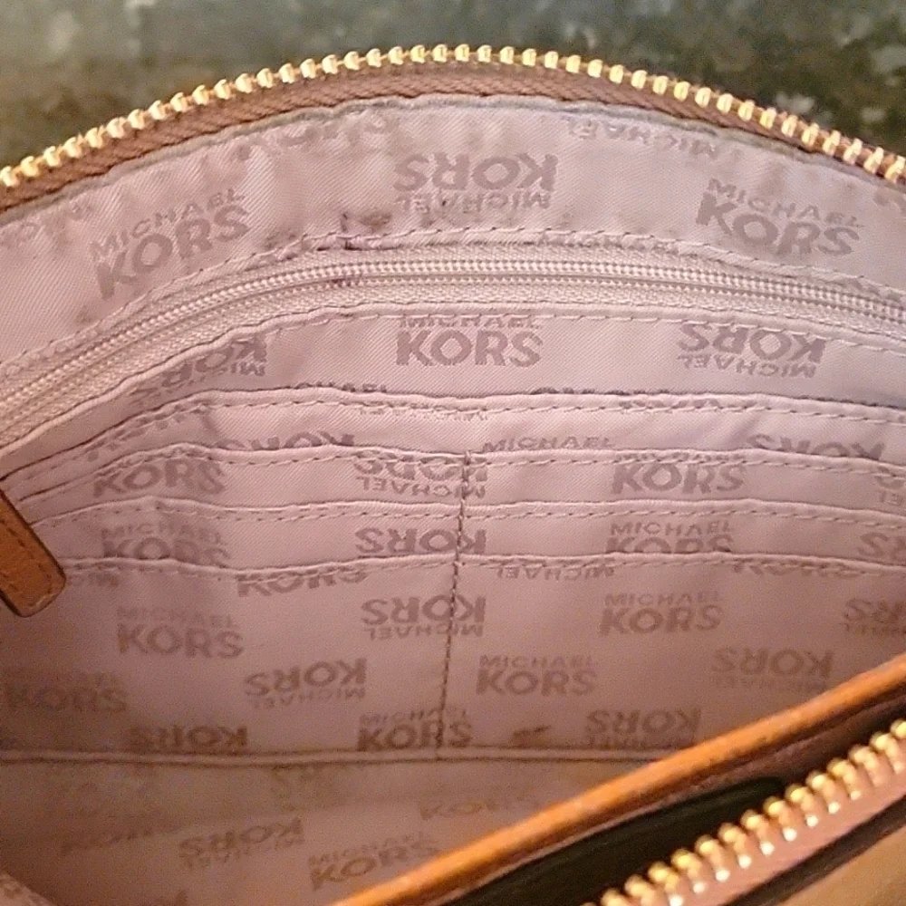 MICHAEL KORS Camel Leather Large Wristlet Cars Holder and Zipper pouch inside